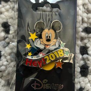 Mickey Mouse Hey 2018 Trading Pin Disney BRAND NEW